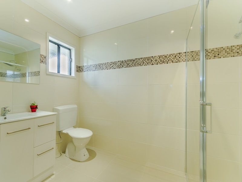 9 Juanita Grove, Springwood QLD 4127
