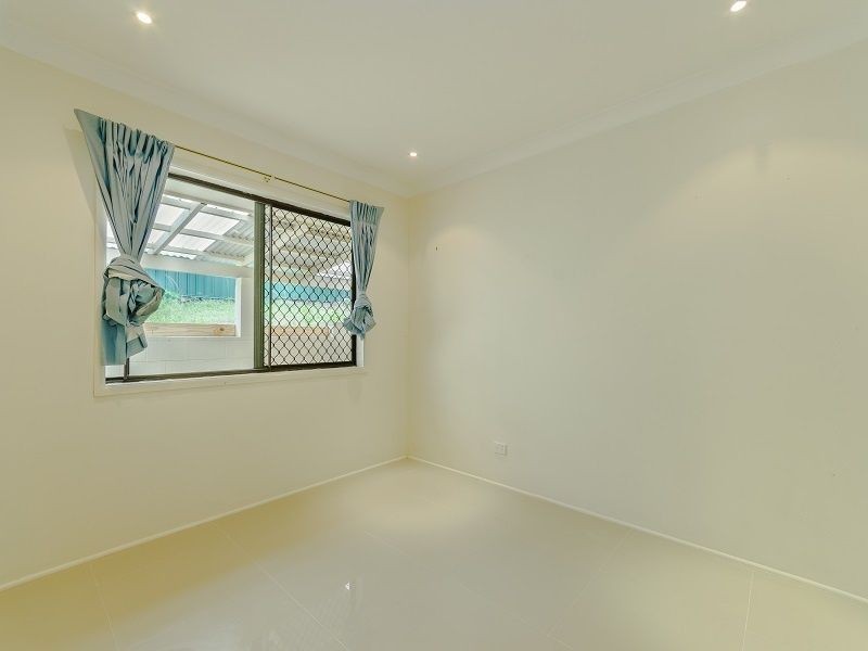 9 Juanita Grove, Springwood QLD 4127