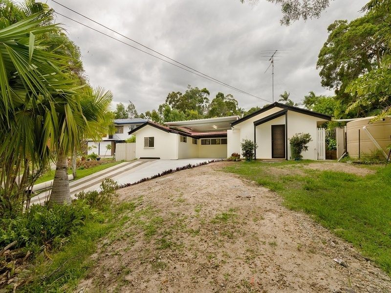 9 Juanita Grove, Springwood QLD 4127