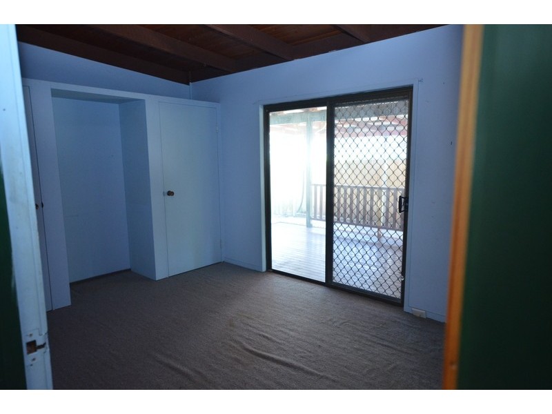 27 Gordon Parade, Mount Gravatt East QLD 4122