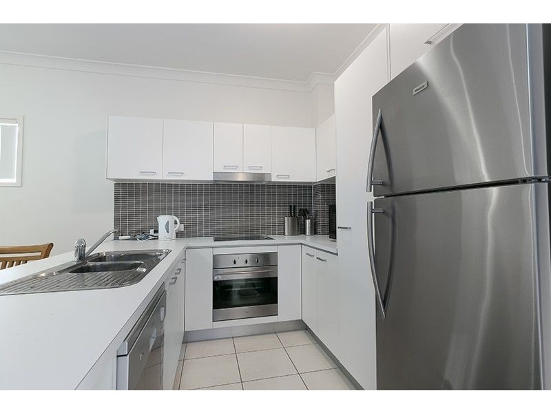 6/2-10 Cascade Dr, Underwood QLD 4119