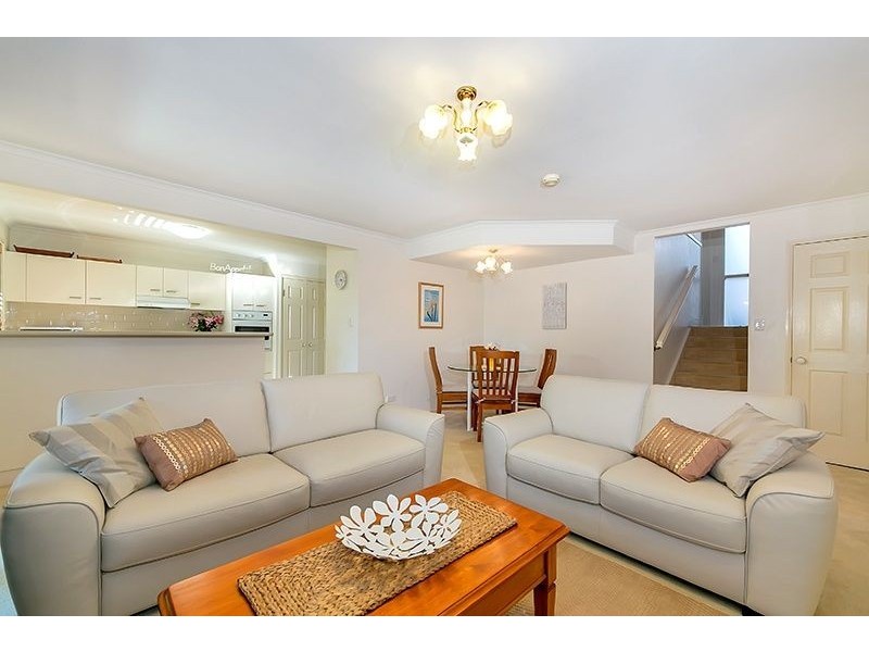 9/302 College Rd, Karana Downs QLD 4306