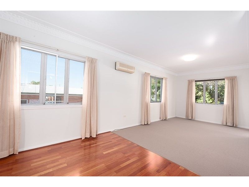 Holland Park West QLD 4121