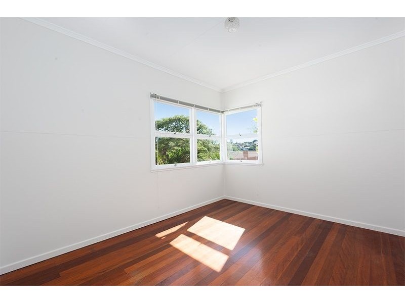 Holland Park West QLD 4121