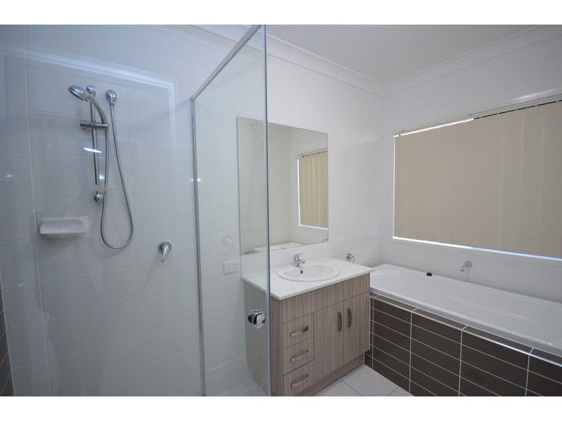 14 Cobblestone Avenue, Logan Reserve QLD 4133