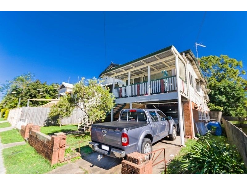 77 Earl Street, Greenslopes QLD 4120