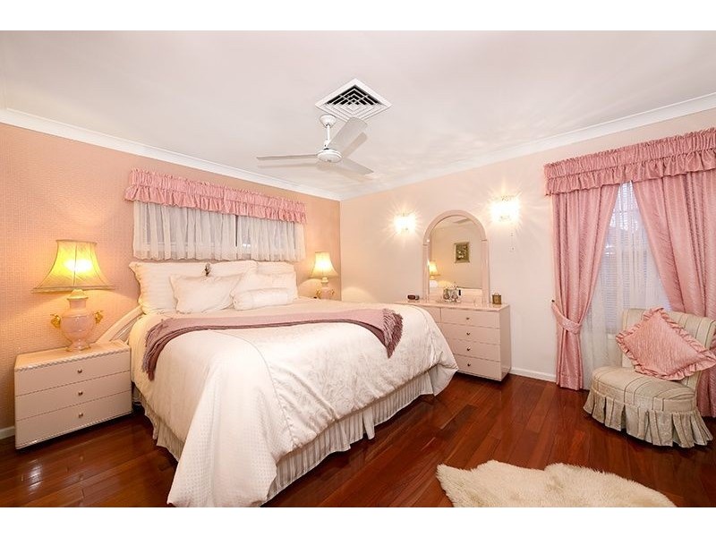 500 Mains Road, Macgregor QLD 4109