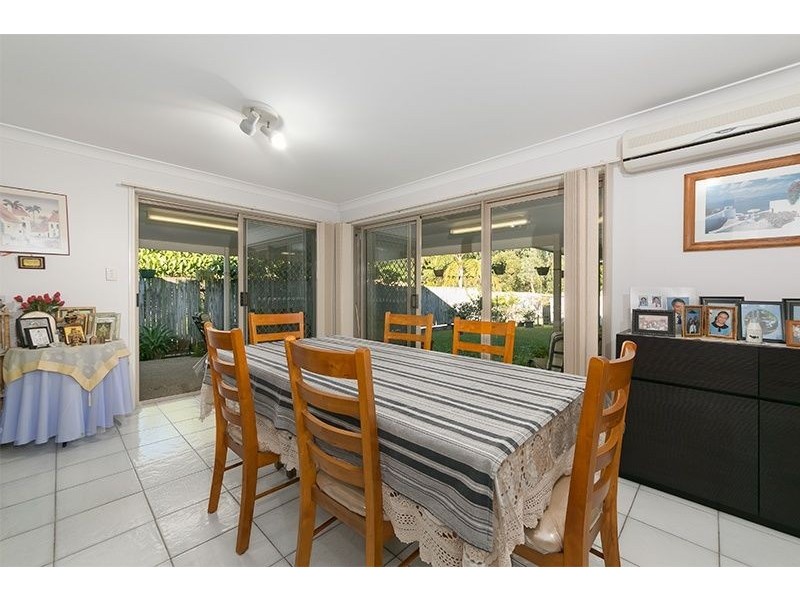 59 Wisteria Cr, Mount Gravatt East QLD 4122