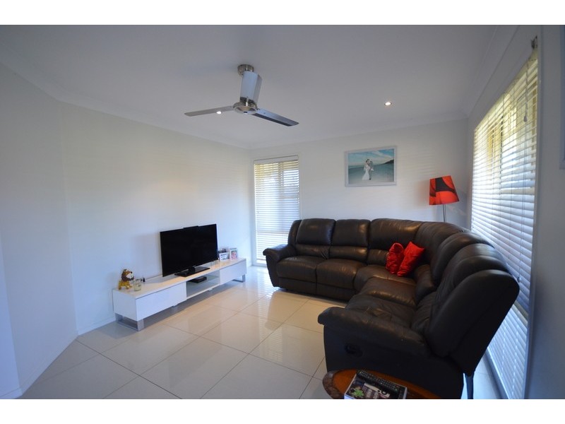 10 Cloverbrook Place, Carina QLD 4152