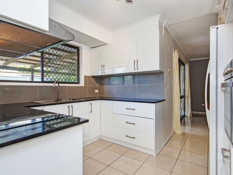 97 Vansittart Rd, Regents Park QLD 4118