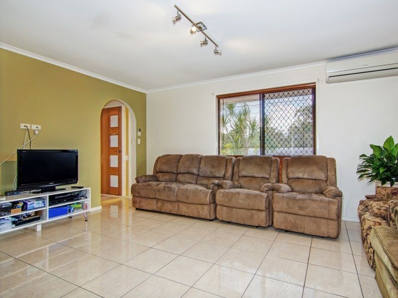 97 Vansittart Rd, Regents Park QLD 4118