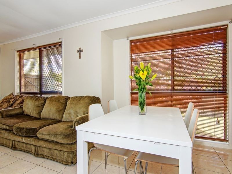 97 Vansittart Rd, Regents Park QLD 4118