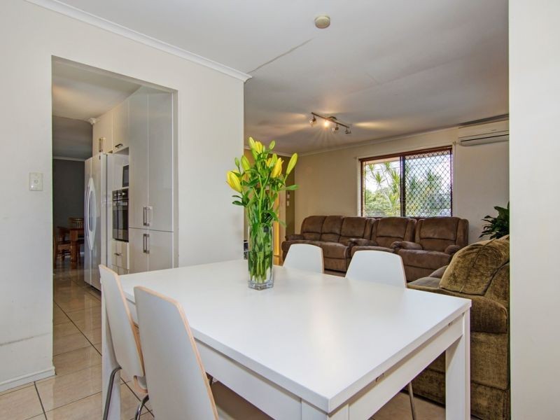 97 Vansittart Rd, Regents Park QLD 4118