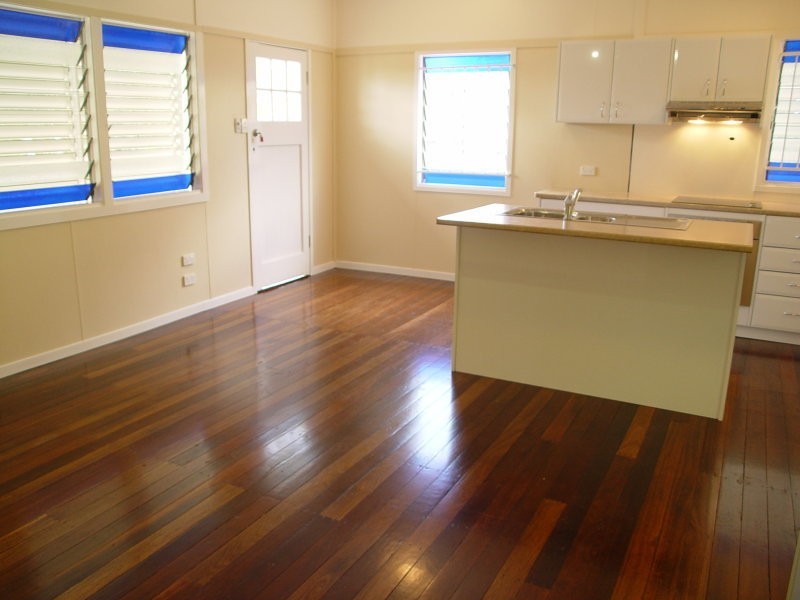 39 Fegen Drive, Moorooka QLD 4105