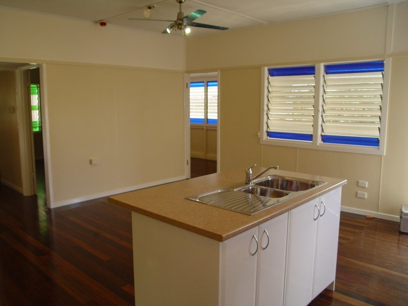 39 Fegen Drive, Moorooka QLD 4105