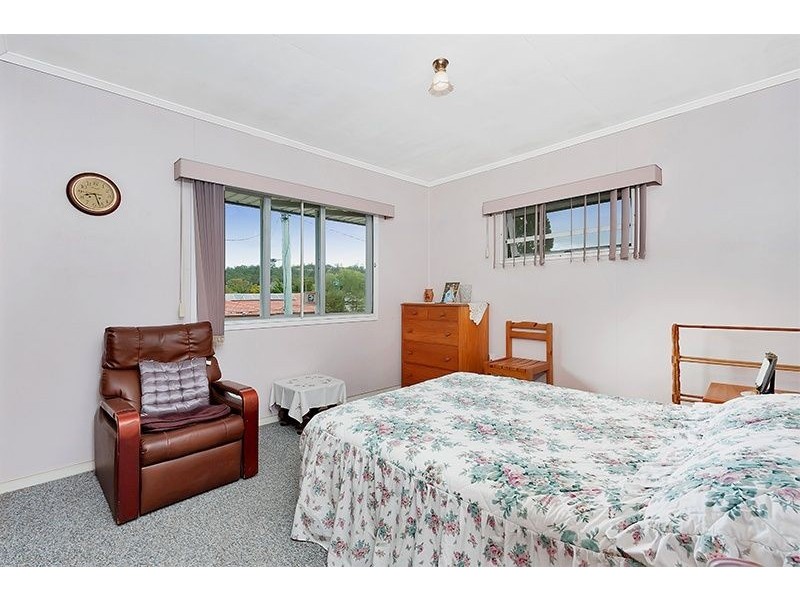 Holland Park West QLD 4121