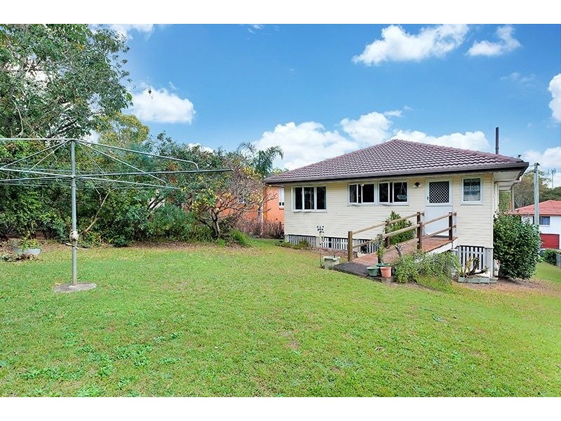 Holland Park West QLD 4121
