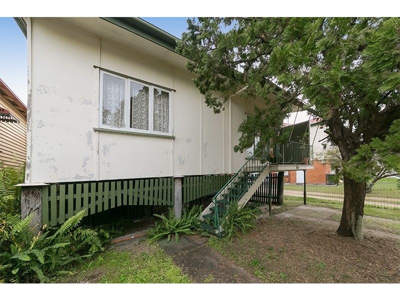 34 Ellis Street, Greenslopes QLD 4120