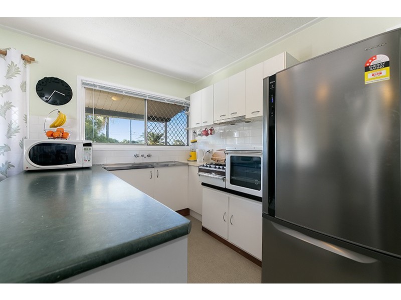 6 Sandra St, Kingston QLD 4114