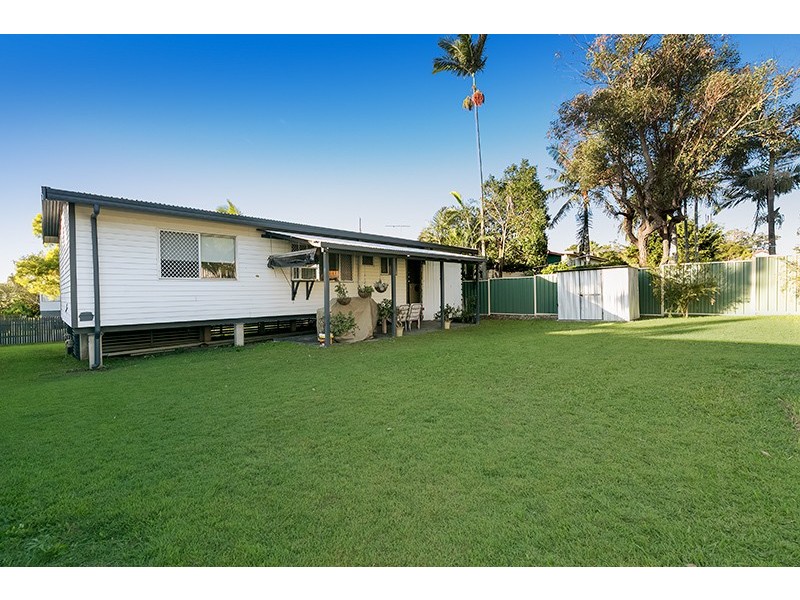 6 Sandra St, Kingston QLD 4114