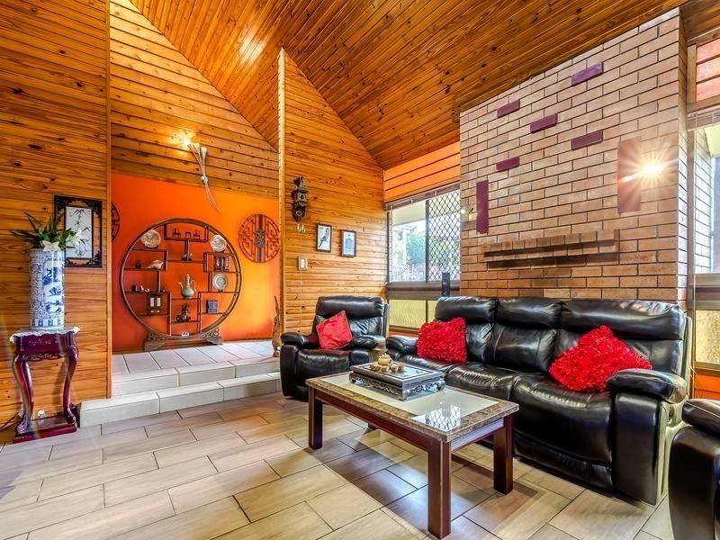 14 Carnoustie St, Macgregor QLD 4109