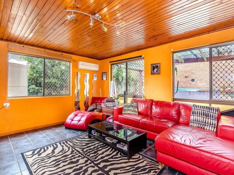 14 Carnoustie St, Macgregor QLD 4109