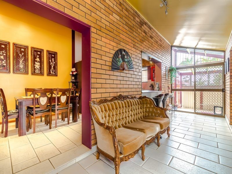 14 Carnoustie St, Macgregor QLD 4109