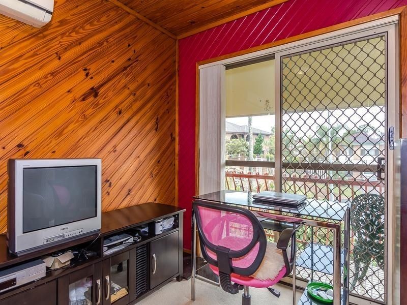 14 Carnoustie St, Macgregor QLD 4109