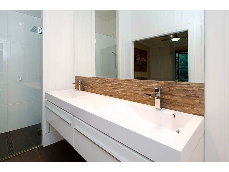 38 HEADFORT ST, Greenslopes QLD 4120