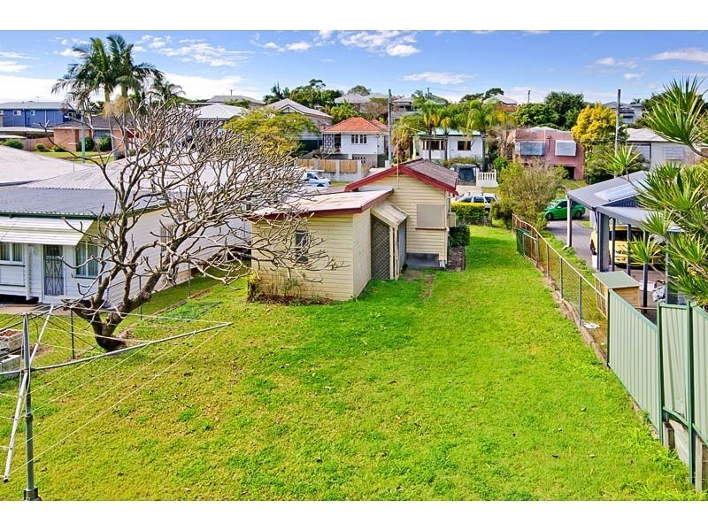 89 Cedar St, Greenslopes QLD 4120