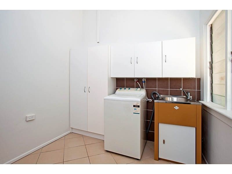 19 Queensway St, Upper Mount Gravatt QLD 4122