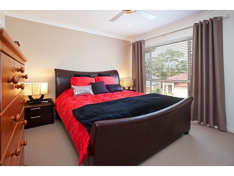 1/16 Long Island Drive, Windaroo QLD 4207