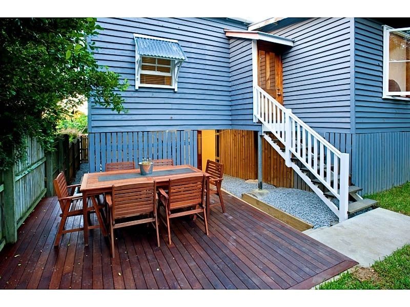 38 HEADFORT ST, Greenslopes QLD 4120