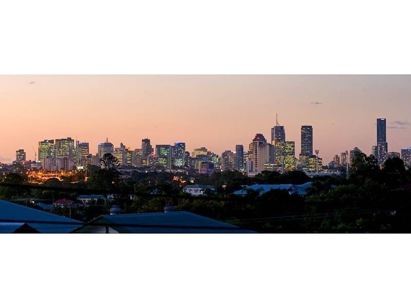 38 HEADFORT ST, Greenslopes QLD 4120