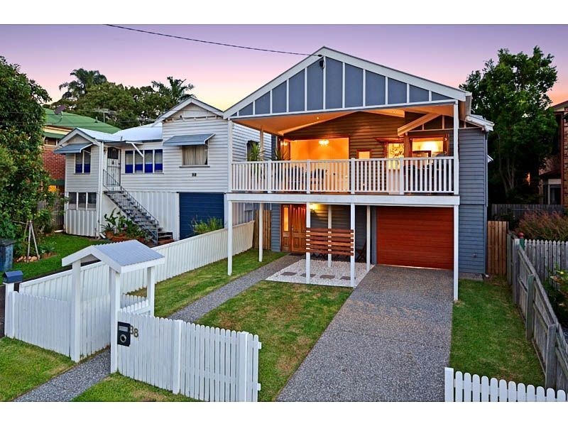 38 HEADFORT ST, Greenslopes QLD 4120