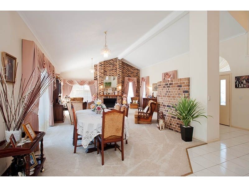 5 Styphelia Street, Mount Gravatt East QLD 4122