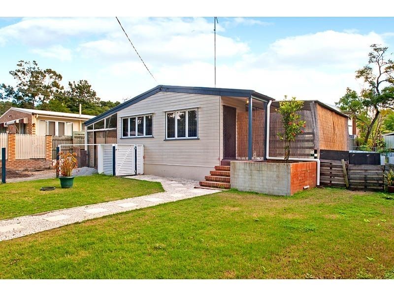 4 Goomerah Street, Mount Gravatt East QLD 4122