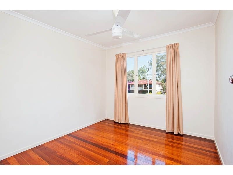 24 Simon St, Underwood QLD 4119