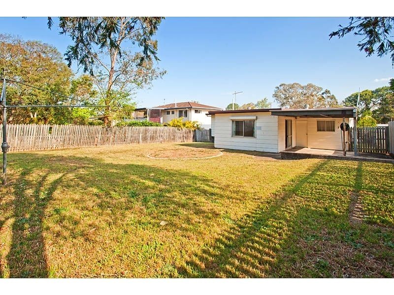 24 Simon St, Underwood QLD 4119