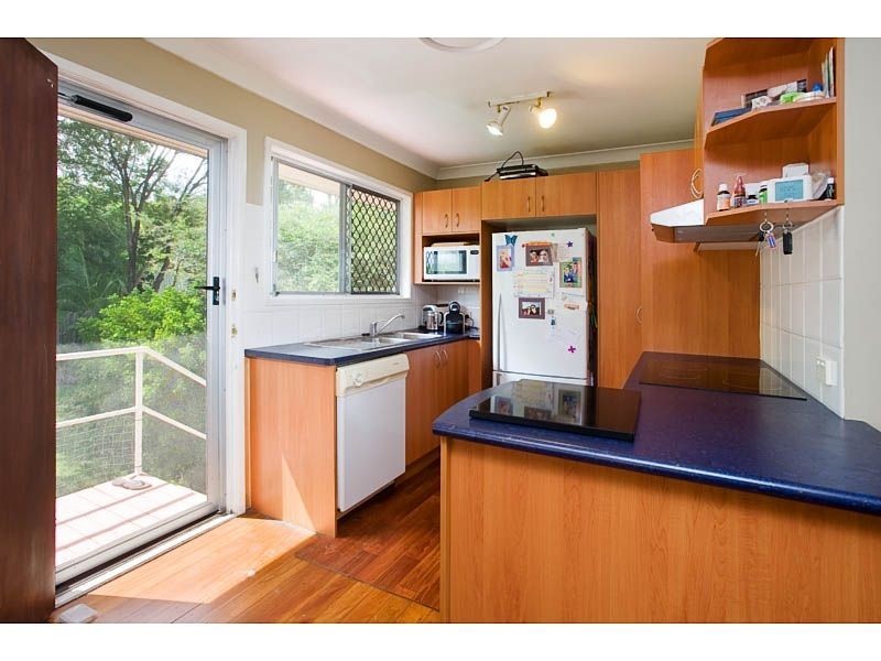 21 Karoonda Cres, Rochedale South QLD 4123