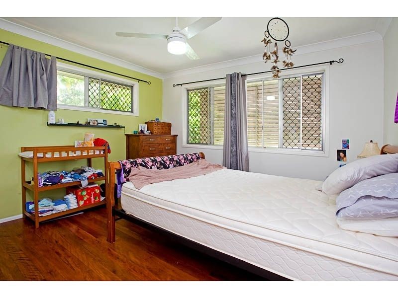 21 Karoonda Cres, Rochedale South QLD 4123