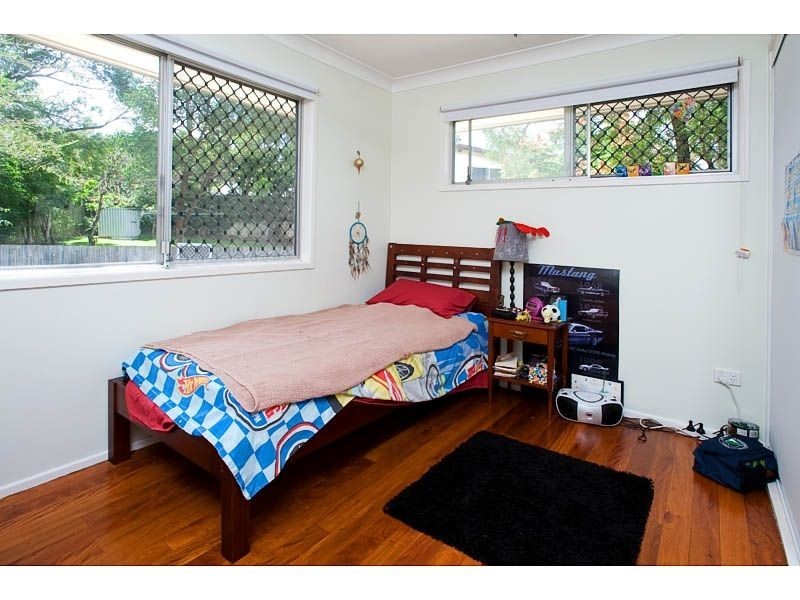 21 Karoonda Cres, Rochedale South QLD 4123