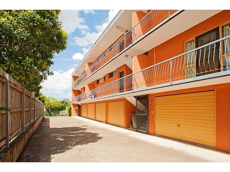2/47 Rolle St, Holland Park West QLD 4121