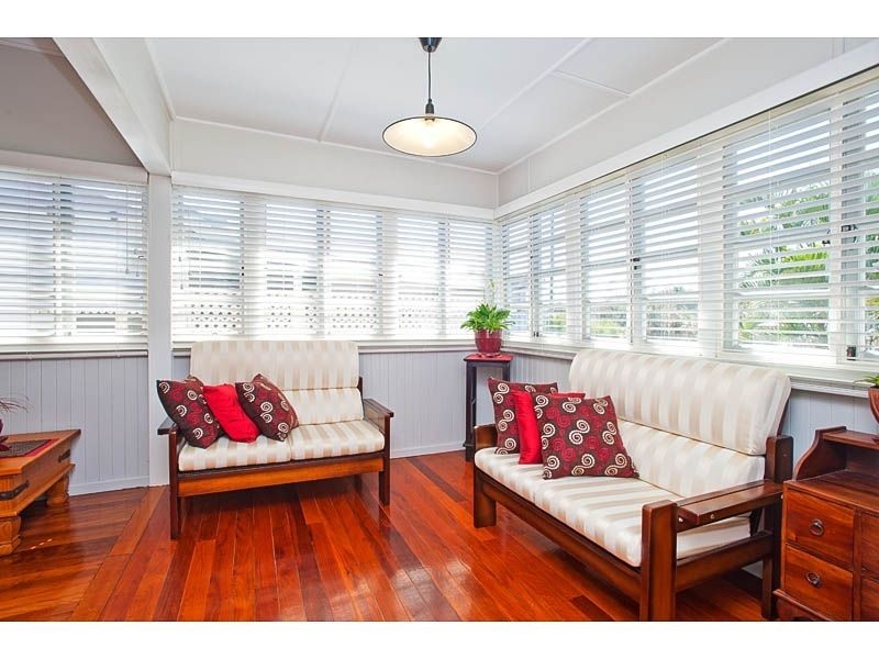 39 Invermore St, Mount Gravatt East QLD 4122