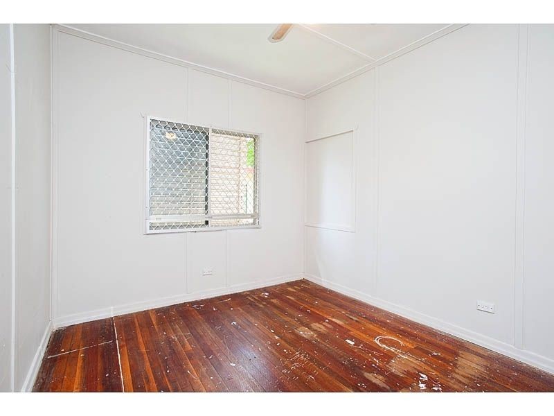 94 Lumley St, Upper Mount Gravatt QLD 4122