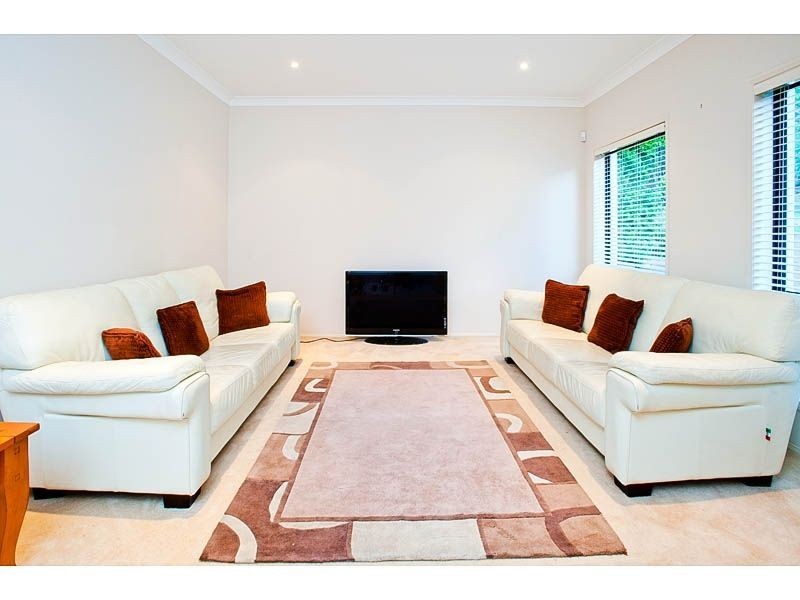 86 Tristania Way, Mount Gravatt East QLD 4122