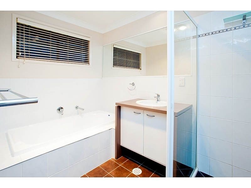 86 Tristania Way, Mount Gravatt East QLD 4122