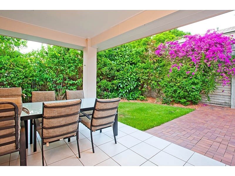 86 Tristania Way, Mount Gravatt East QLD 4122