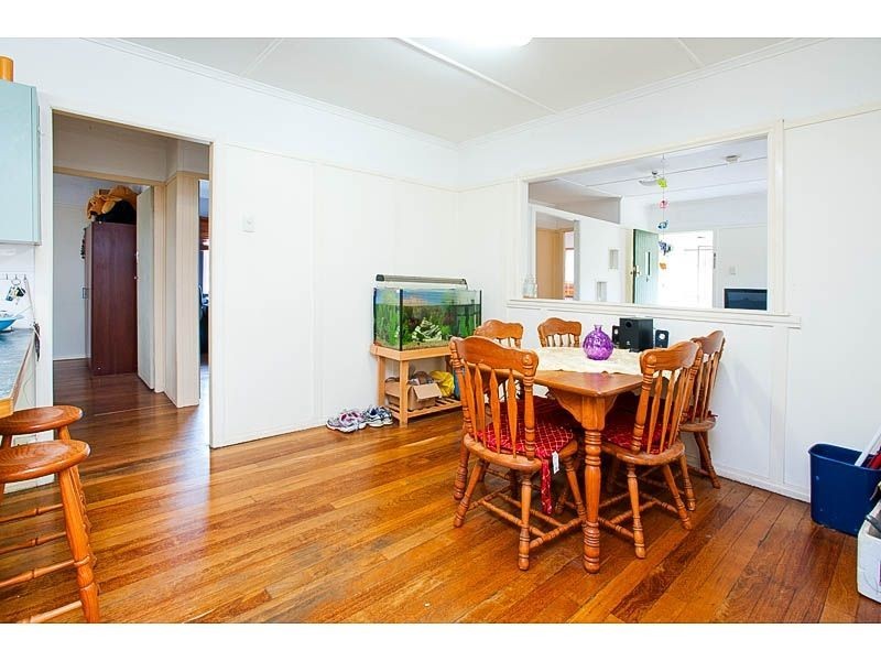 1067 Little Cavendish Rd, Mount Gravatt East QLD 4122