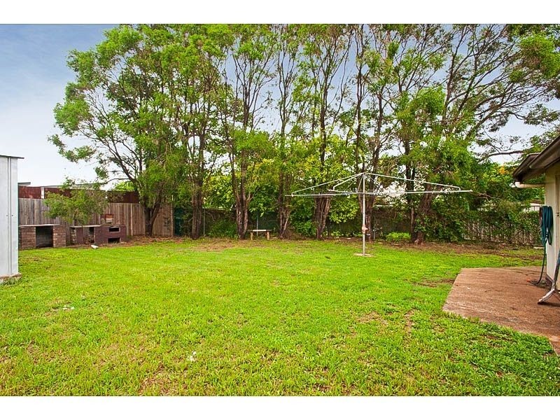 1067 Little Cavendish Rd, Mount Gravatt East QLD 4122